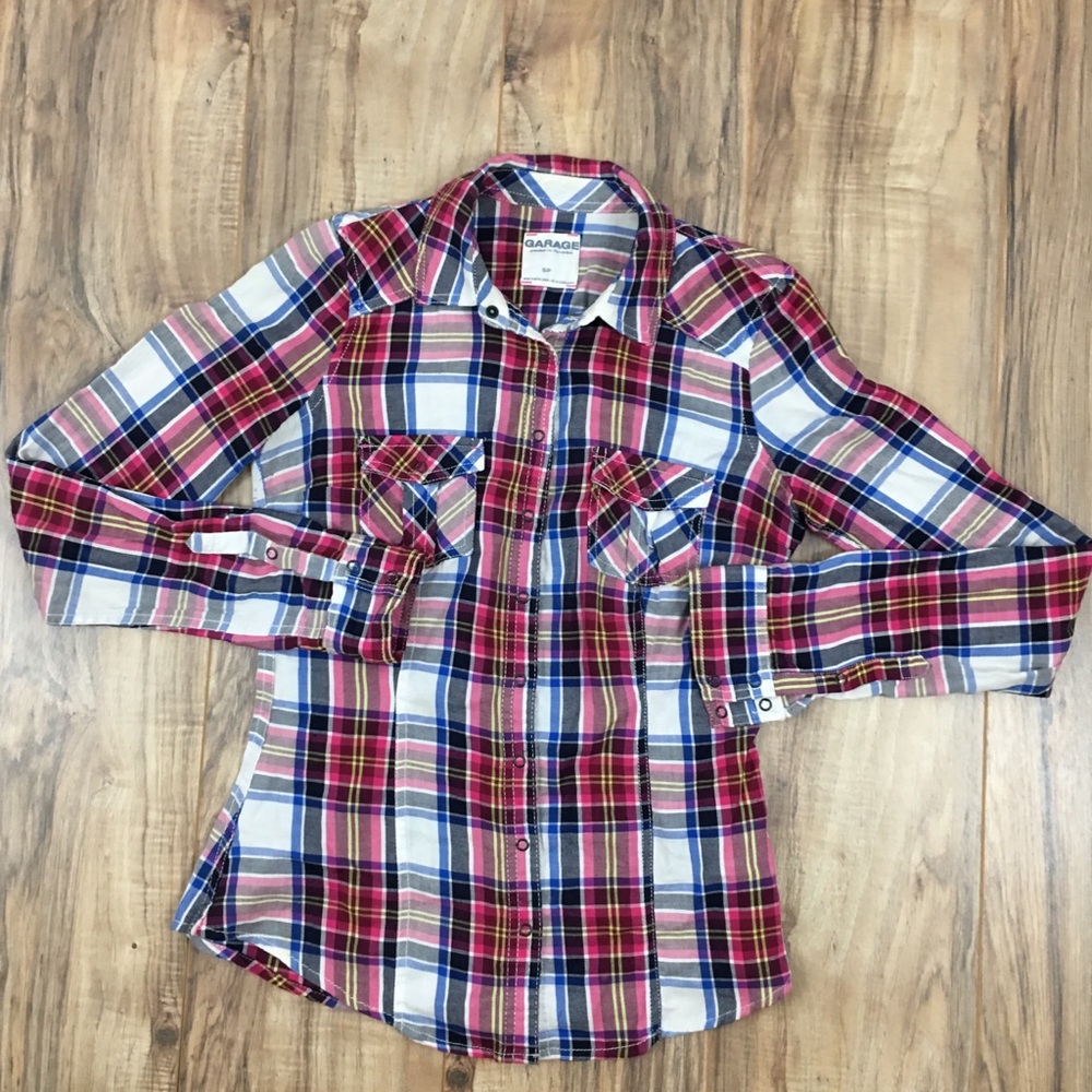Women’s Plaid Snap Button Shirt